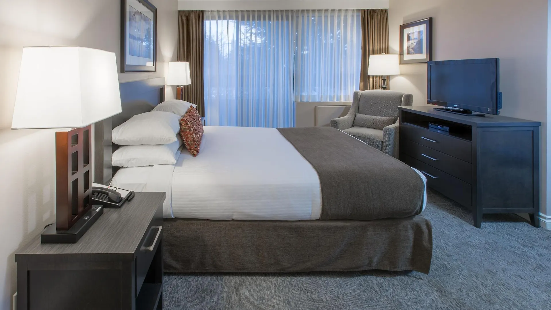 The Embassy Inn Victoria