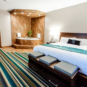 Blackfoot Hotel YYC
